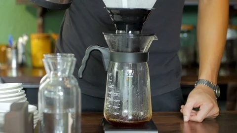 Making of coffee drinks Video stock 92863072