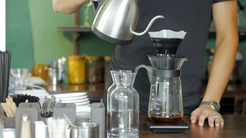 Making of coffee drinks Video stock 92863135