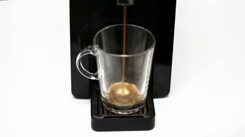 Making coffee 스톡 동영상 21760357