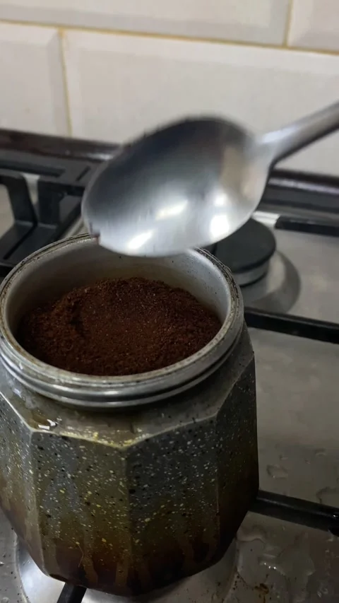 Making coffee in geyser kettle close up Stock Footage 244800016