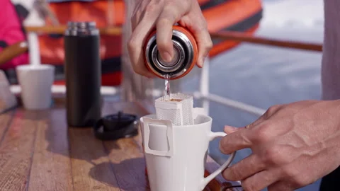 Making Coffee at Sea in Antarctica 動画素材 334892998