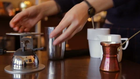 Making coffee in a Turkish Vídeo Stock 85756902