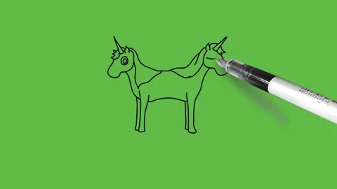 Making a colourful two face horse in black, yellow, grey and white colour Vidéo 155365553