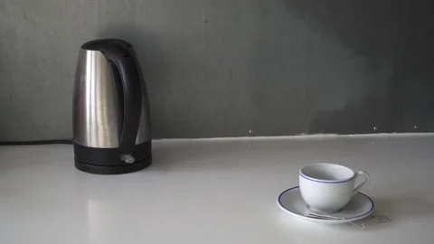 Making cup of tea at home Vídeos de archivo 81539608