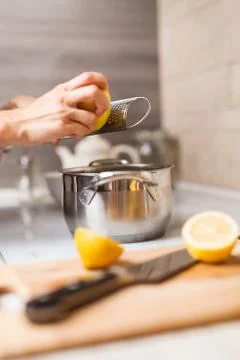 Making custard on home kitchen Фото