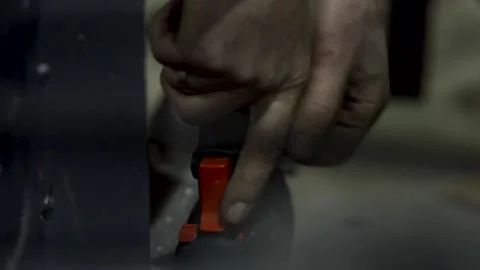 Making custom parts for a car Vidéo 221433847
