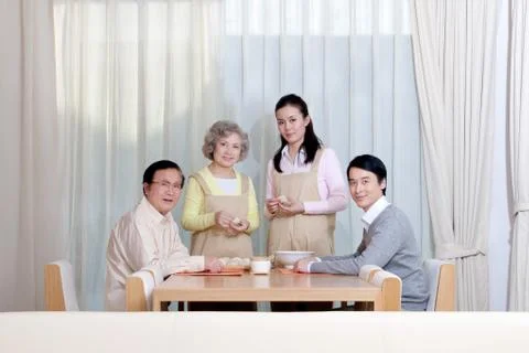 Making dumplings Warm Get ready. Traditional Chinese elements Asia The Blue Man Foto stock