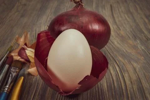 Making Easter eggs dyed with onion skins Stock Photos