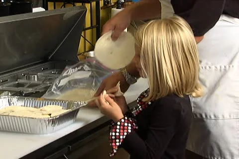 Making an Enchilada Casserole 動画素材 10684606