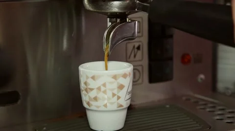 Making espresso coffee in espresso machine  at restaurant, slider shot Stock Footage 64713231