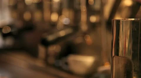 Making an espresso Vídeo Stock 13985260