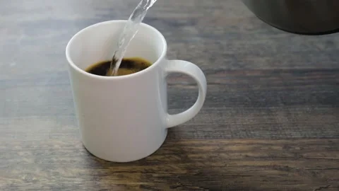 The making of an fresh instant coffee 스톡 동영상 130399635