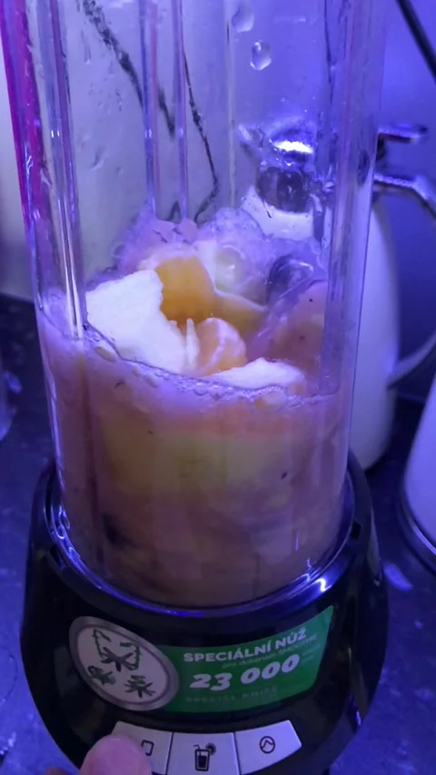 Making fruit smoothie Stock Footage 161789014