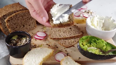 Making healthy sandwiches Stock Footage 201880744