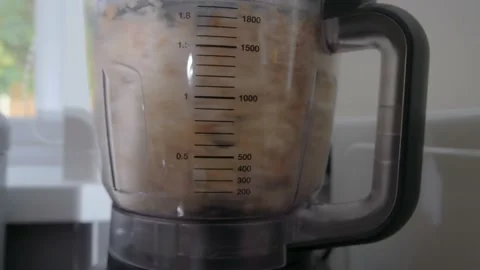 Making home made Breadcrumbs Vidéo 227731782