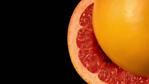 Making a hookah. Fresh grapefruit halves with custom tobacco mix Video stock 150005512