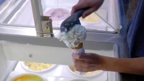 Making Ice Cream Cone 스톡 동영상 80234992