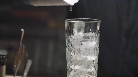 Making a Long Island Ice Tea Cocktail Stock-Footage 131289253
