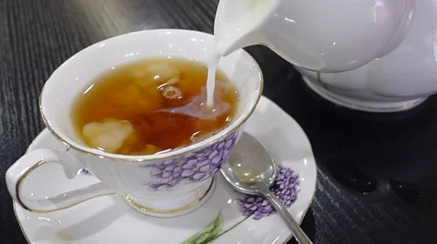 Making milk tea Stock Footage 39796793