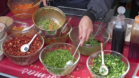 Making mixed rice noodles,Traditional Chinese snacks Видео 265664653