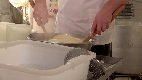Making Mozzarella Cheese- Diary Cheese Factory Video stock 95768911
