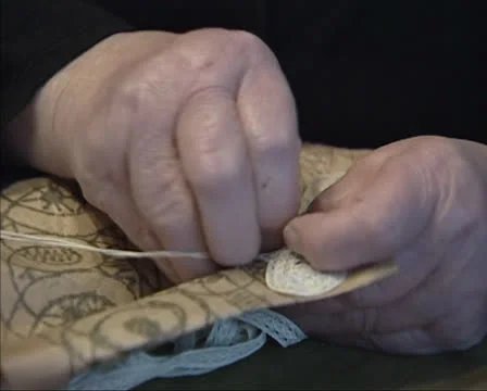 Making needlepoint lace, using a pattern 04 - close up Видео 25314118