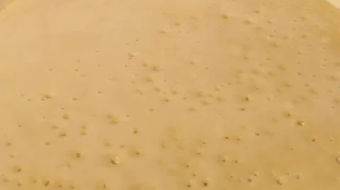 Making pancake Video stock 33688712