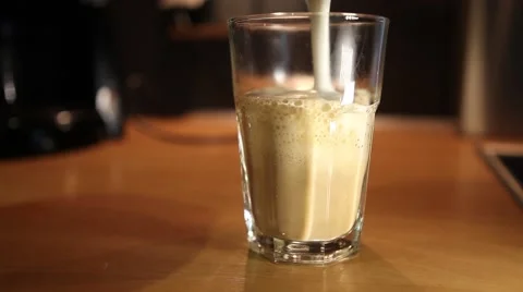 Making the perfect coffee latte macchiato Stock Footage 50596407