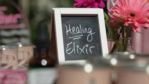 Making Perfume at Women's Spa Day in Miami Beach 動画素材 272152802