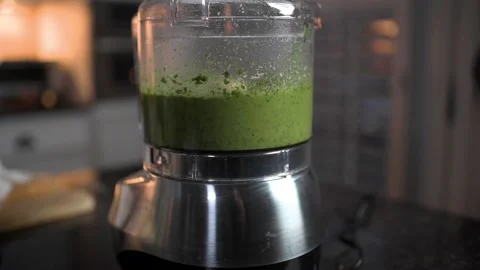 Making Pesto Food Processor Vídeos de archivo 149010472