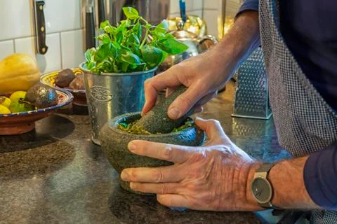Making pesto Stock Photos