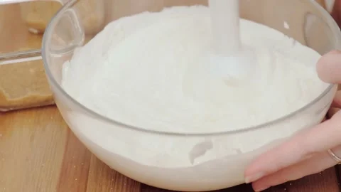 Making a pie with fruit jelly Stock-Footage 175224707
