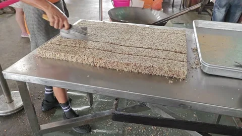 Making of rice crispy crunchy biscuit Video stock 247105430