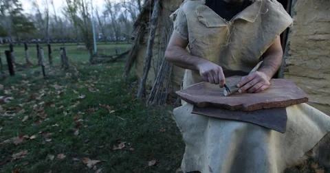 Making a ring of staghorn Video stock 61268717