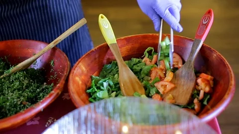 Making Salads 動画素材 95697757