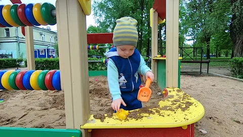 Making sand molds Stock Footage 154514585