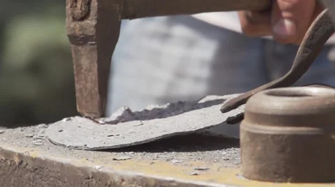 Making shape metal by hammering hammer. Slow motion. Video stock 54094265