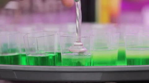 Making short cocktails Video stock 40322335