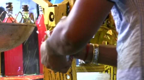 Making Snow Cones at Chowpatty Beach, Bombay, India Stock Footage 375507
