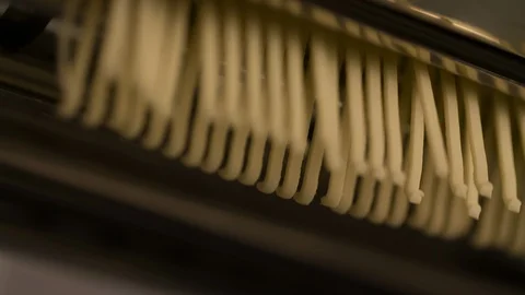 Production of spaghetti - machine produc, Stock Video