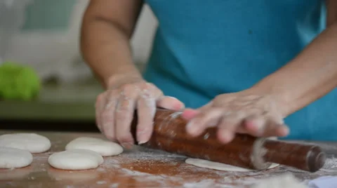 Making of steamed stuffed bun 库存影片 27451960