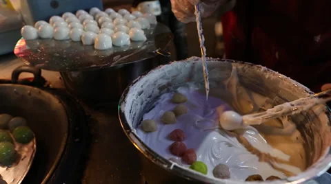 Making taiwan dessert Stock Footage 34522369