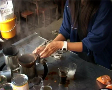 Making Thai coffee 스톡 동영상 502658