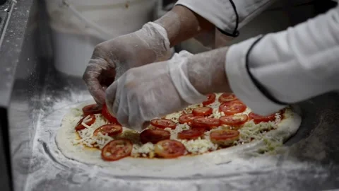 Making tomato pizza 2 Stock-Footage 169607159