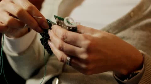 Making Xmas decorations Video stock 12733327