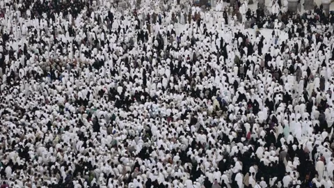 Makkah Kaaba Hajj. crowd Muslims praying... | Stock Video | Pond5