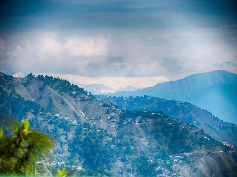 Makra Peak and Gilgit-Baltistan Mountain View Form Murree Stockfoto's