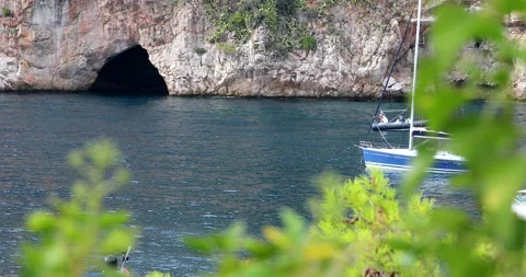 Mala Cave In Cap DAil Stock-Footage 212171971