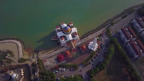 Malacca Strait Mosque or floating mosque. Aerial view Vídeos de archivo 132226968