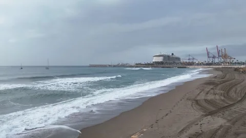 Malaga, 2025 Video stock 325301296